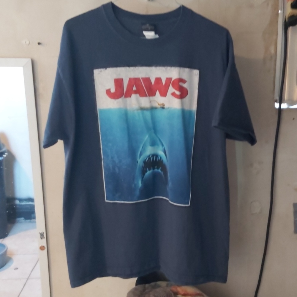 Universal studios Jaws mens large tee shirt